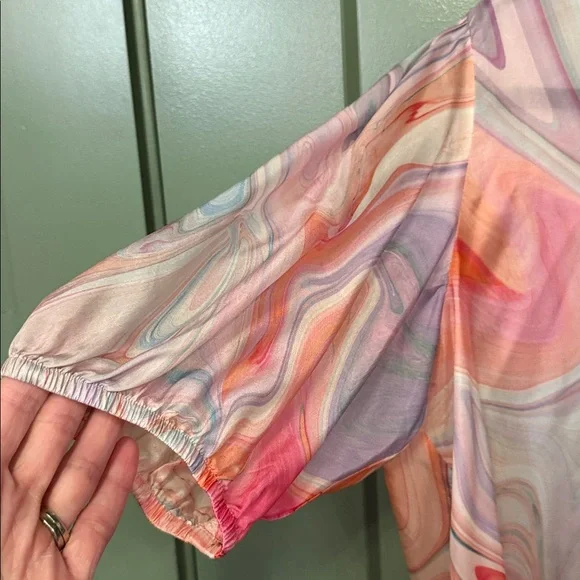 Johnny Was Pink and Purple Marble-Print Short Sleeve Button Down Top 100% SILK - Picture 3 of 5